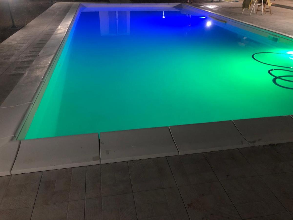 Villa Nunzia Con Piscina, Sauna E Idromassaggio. Floridia Extérieur photo