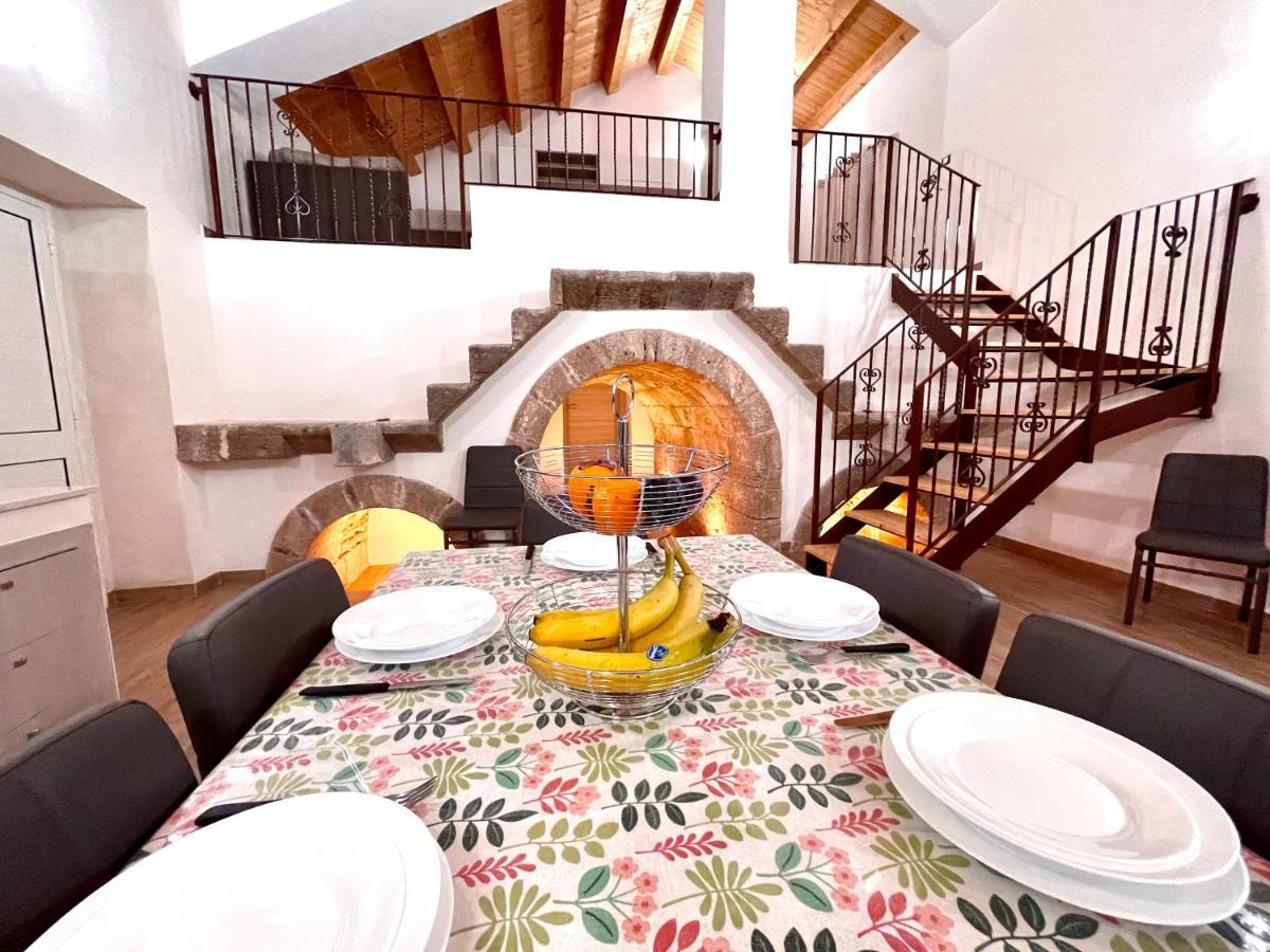Villa Nunzia Con Piscina, Sauna E Idromassaggio. Floridia Extérieur photo