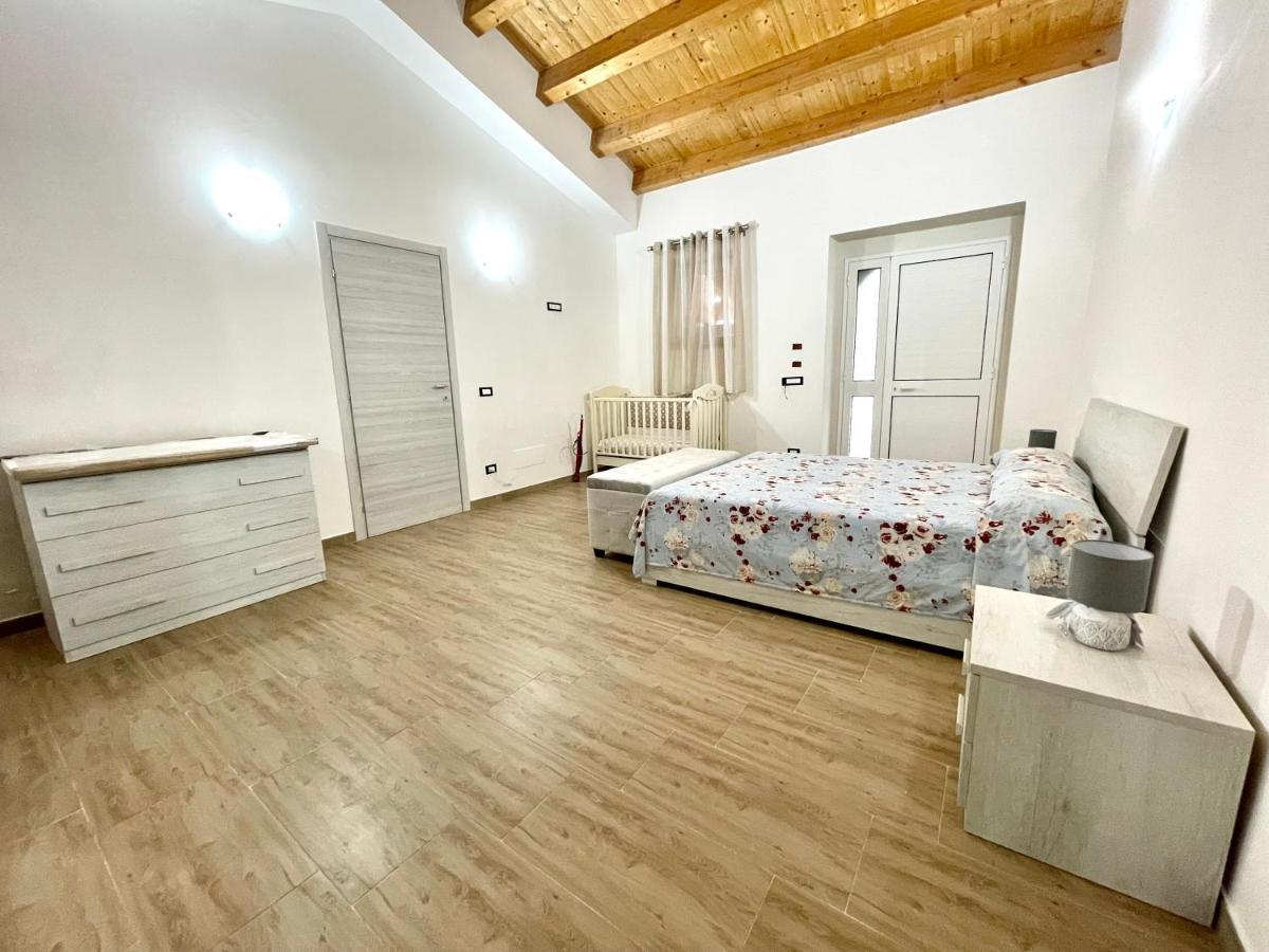 Villa Nunzia Con Piscina, Sauna E Idromassaggio. Floridia Extérieur photo