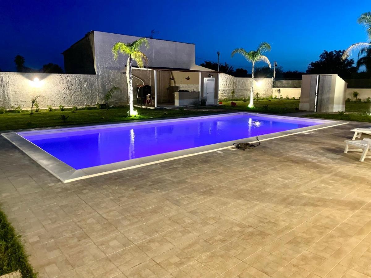 Villa Nunzia Con Piscina, Sauna E Idromassaggio. Floridia Extérieur photo