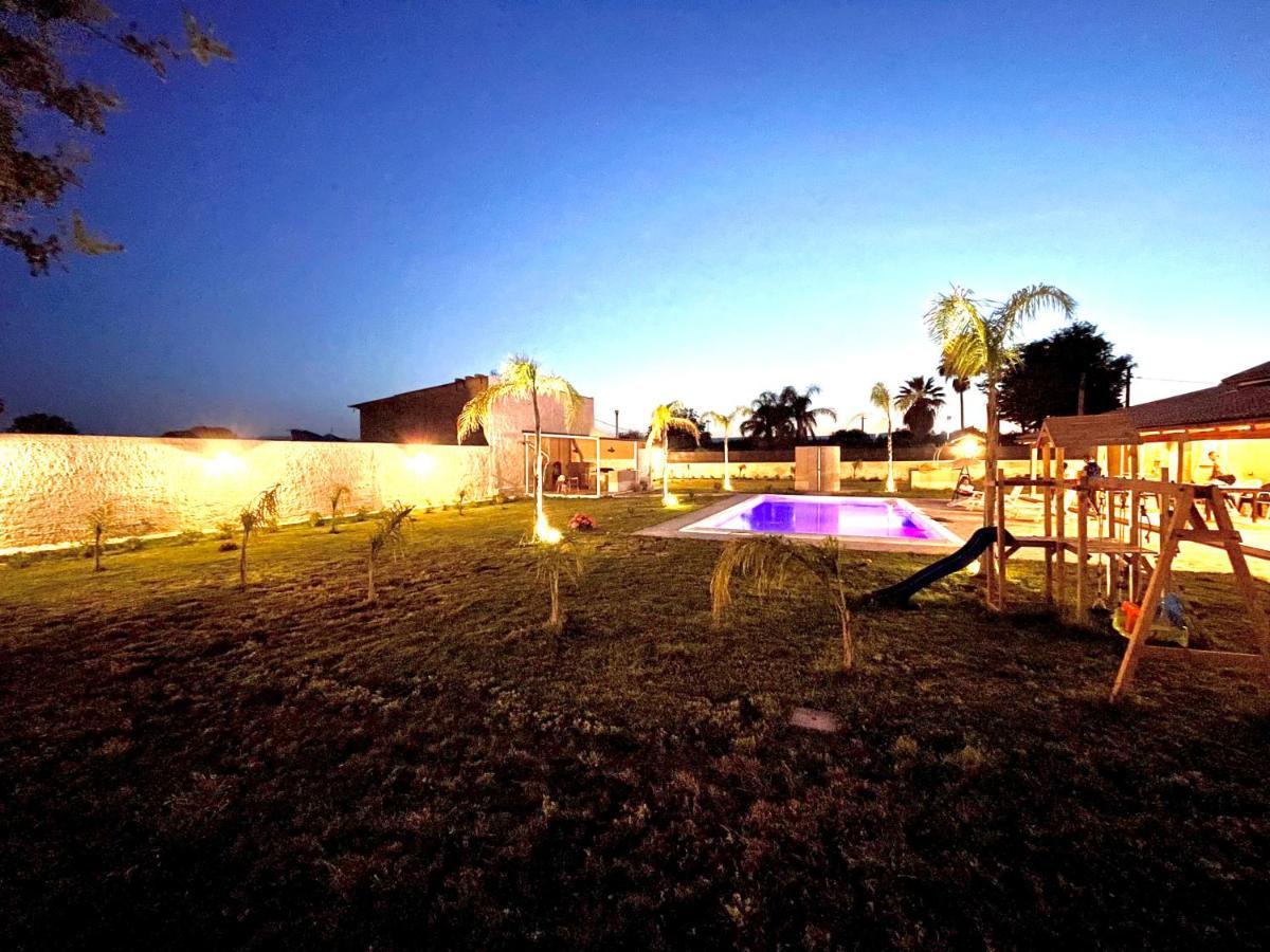 Villa Nunzia Con Piscina, Sauna E Idromassaggio. Floridia Extérieur photo